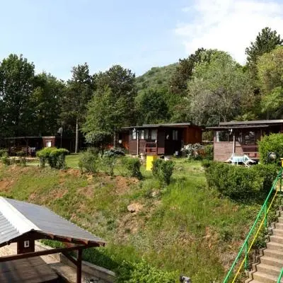 Vista bungalow dalla terrazza della clubhouse