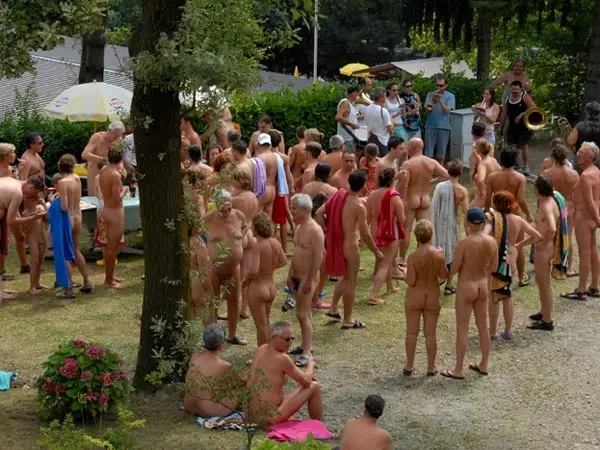 naturist socialization for the family